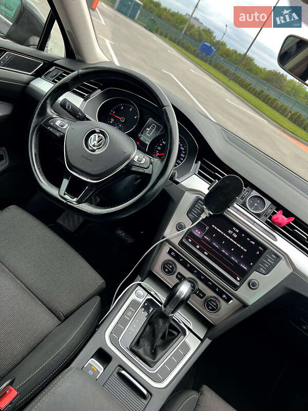 Универсал Volkswagen Passat 2014 в Виннице