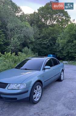 Седан Volkswagen Passat 1997 в 