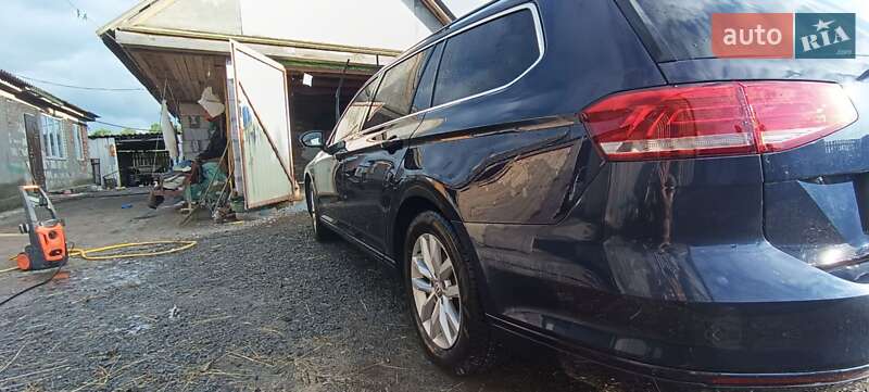 Универсал Volkswagen Passat 2016 в Звягеле