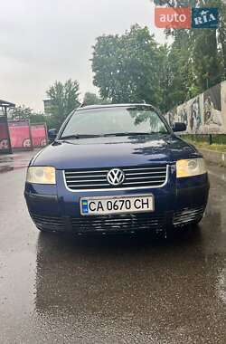 Универсал Volkswagen Passat 2002 в Киеве