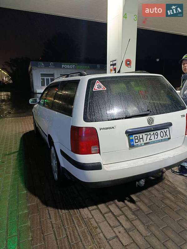 Універсал Volkswagen Passat 1997 в Києві