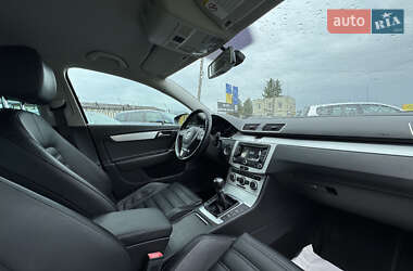 Универсал Volkswagen Passat 2012 в 