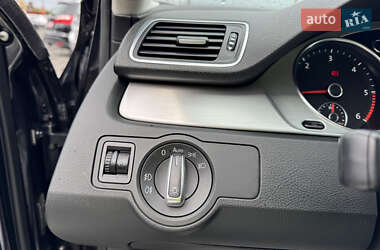Универсал Volkswagen Passat 2012 в 