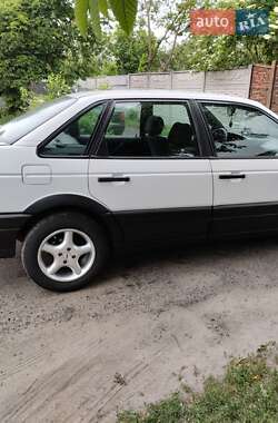 Седан Volkswagen Passat 1989 в 