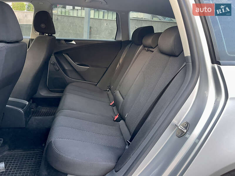 Универсал Volkswagen Passat 2006 в Харькове