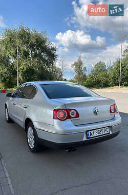 Седан Volkswagen Passat 2006 в 