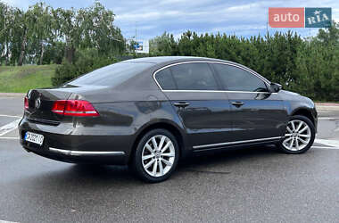 Седан Volkswagen Passat 2013 в 