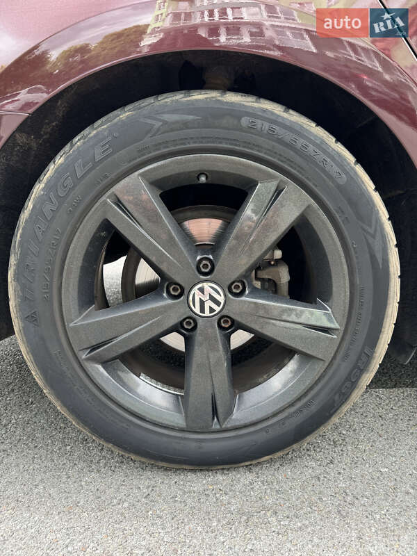 Седан Volkswagen Passat 2012 в Чернигове