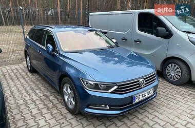 Універсал Volkswagen Passat 2016 в Рівному