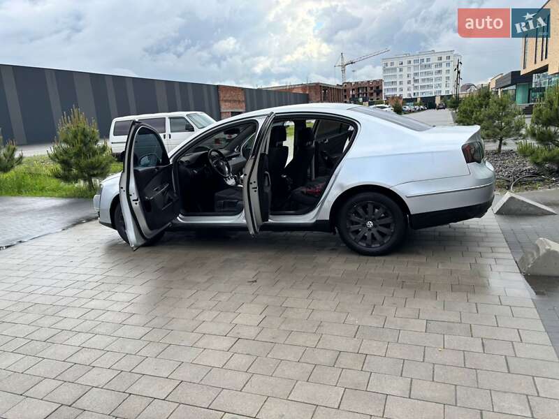 Седан Volkswagen Passat 2005 в Хмельницком