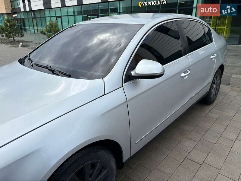 Седан Volkswagen Passat 2005 в Хмельницком
