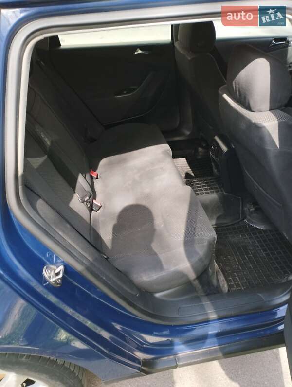 Універсал Volkswagen Passat 2005 в Вінниці