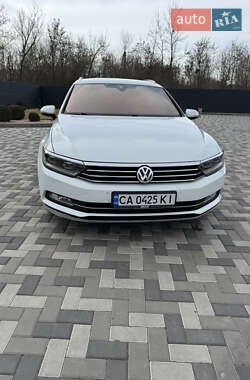 Универсал Volkswagen Passat 2015 в 