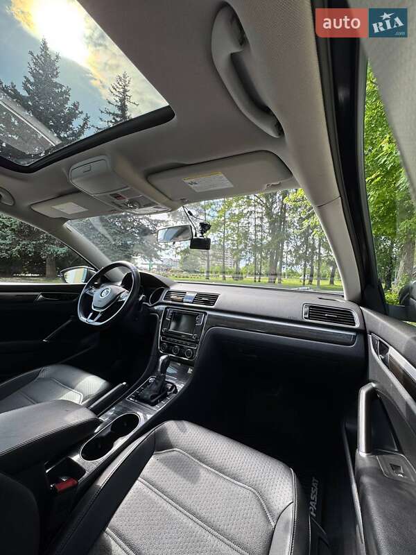 Седан Volkswagen Passat 2018 в Сумах