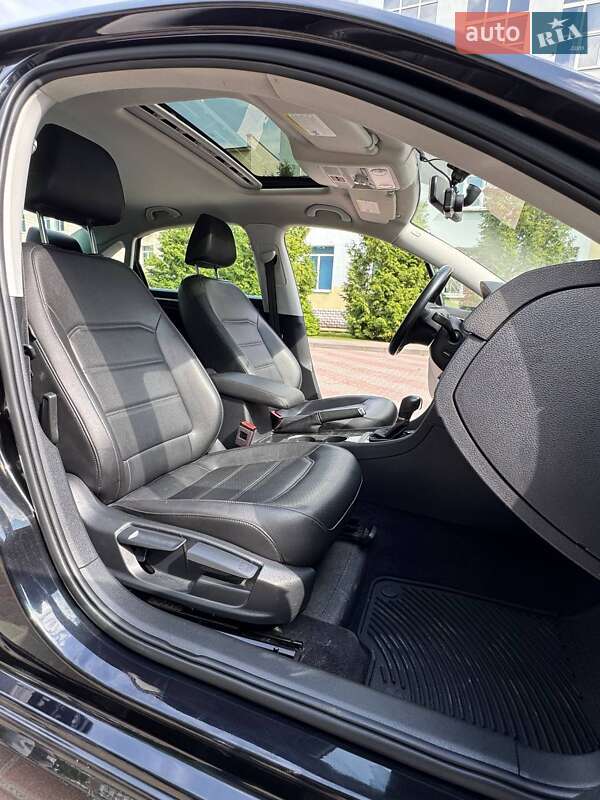 Седан Volkswagen Passat 2018 в Сумах