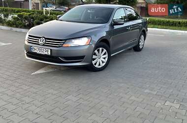 Седан Volkswagen Passat 2013 в Одесі