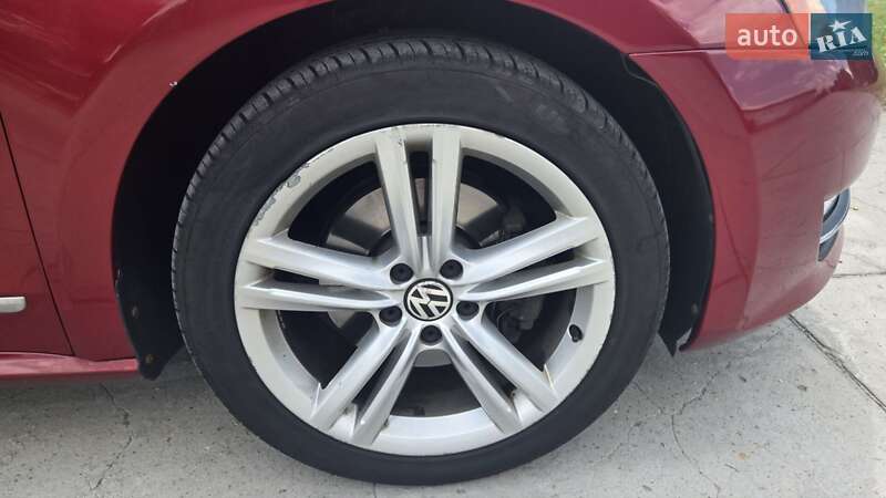 Седан Volkswagen Passat 2014 в Звягеле