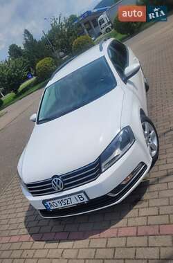 Універсал Volkswagen Passat 2013 в Виноградові