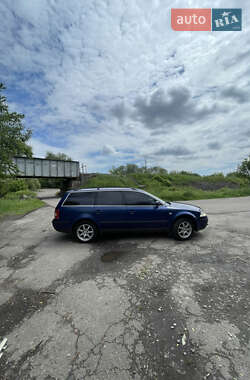 Универсал Volkswagen Passat 2001 в Ровно