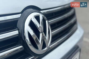 Седан Volkswagen Passat 2013 в 