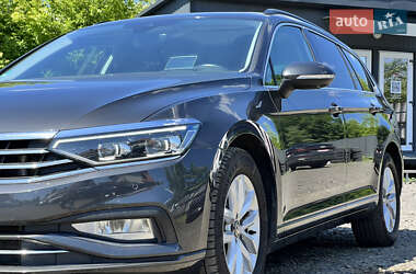 Універсал Volkswagen Passat 2021 в 