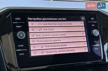 Універсал Volkswagen Passat 2021 в 