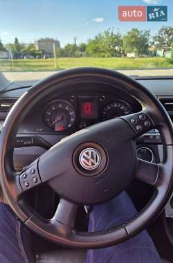Седан Volkswagen Passat 2007 в 