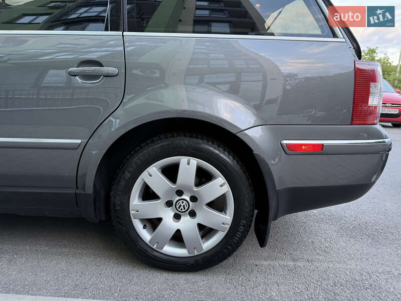 Універсал Volkswagen Passat 2005 в Вінниці