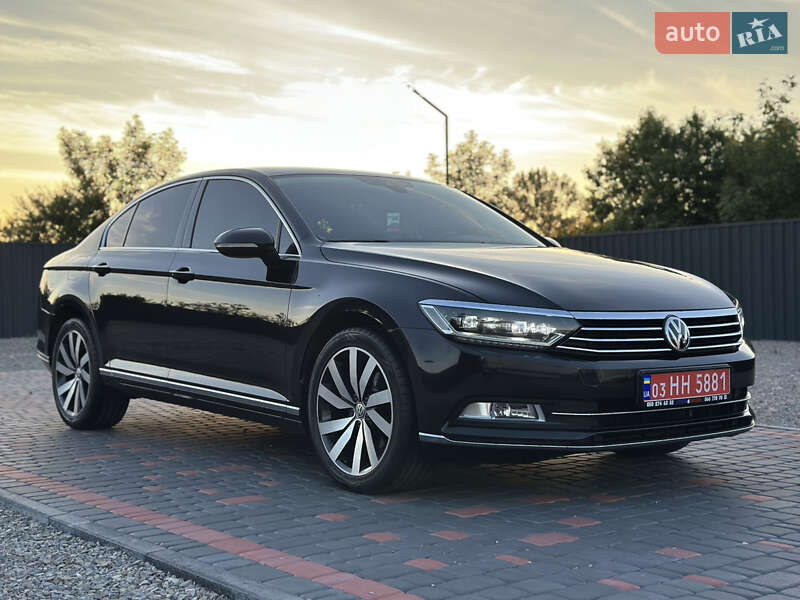 Седан Volkswagen Passat 2019 в Береговому