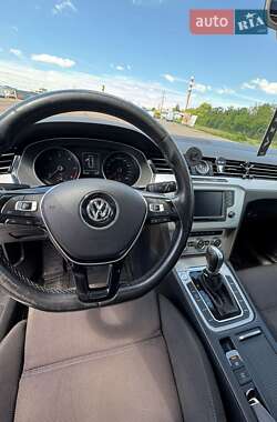 Універсал Volkswagen Passat 2014 в 