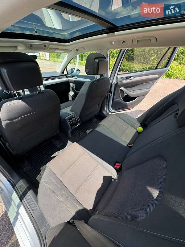 Универсал Volkswagen Passat 2014 в Ужгороде