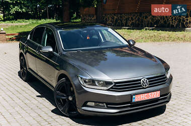 Седан Volkswagen Passat 2015 в Самборе