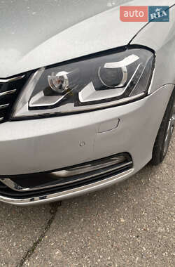 Універсал Volkswagen Passat 2014 в 