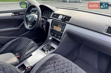 Седан Volkswagen Passat 2012 в 
