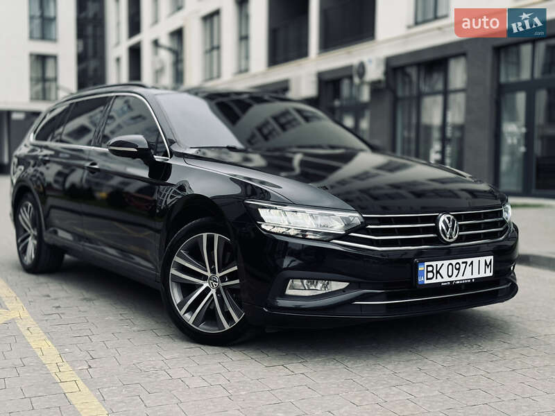Універсал Volkswagen Passat 2019 в Львові