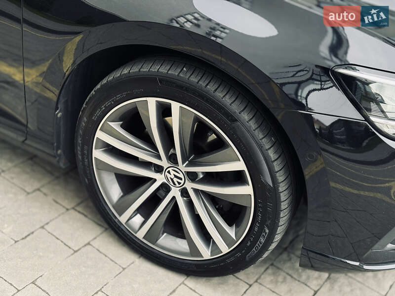 Універсал Volkswagen Passat 2019 в Львові