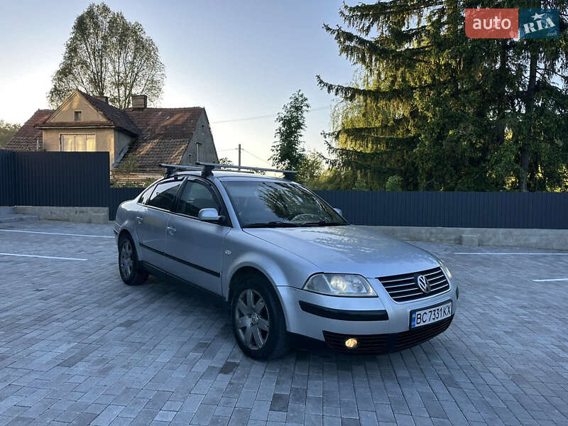 Седан Volkswagen Passat 2001 в Кременці