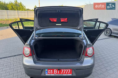 Седан Volkswagen Passat 2007 в 