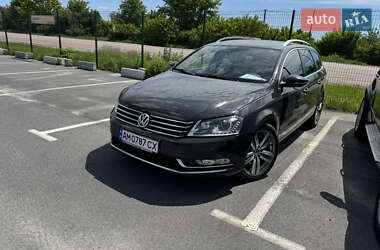 Универсал Volkswagen Passat 2014 в Житомире