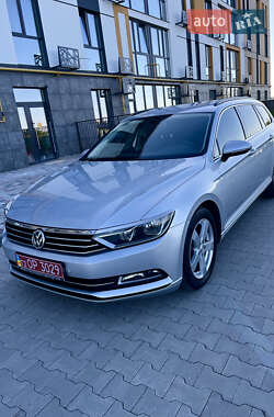 Універсал Volkswagen Passat 2015 в Луцьку
