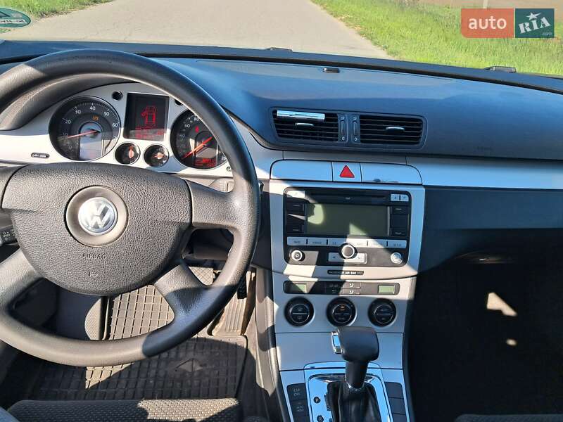 Седан Volkswagen Passat 2007 в Киеве