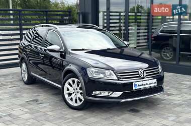 Универсал Volkswagen Passat 2012 в Ровно