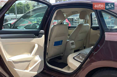 Седан Volkswagen Passat 2013 в 
