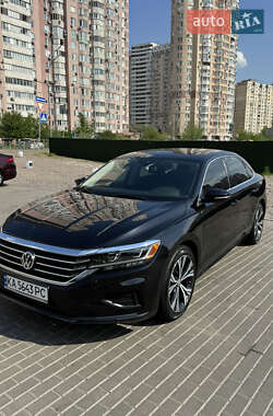 Седан Volkswagen Passat 2020 в Киеве