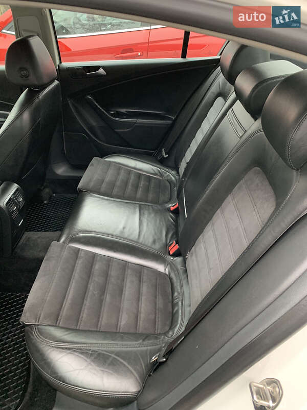 Седан Volkswagen Passat 2010 в Кривому Розі