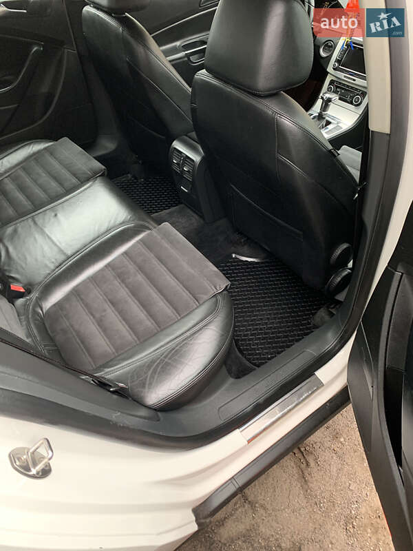 Седан Volkswagen Passat 2010 в Кривому Розі