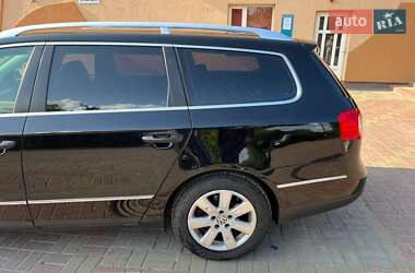 Універсал Volkswagen Passat 2010 в 