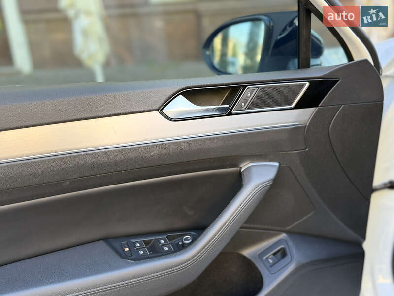 Седан Volkswagen Passat 2017 в Каменец-Подольском
