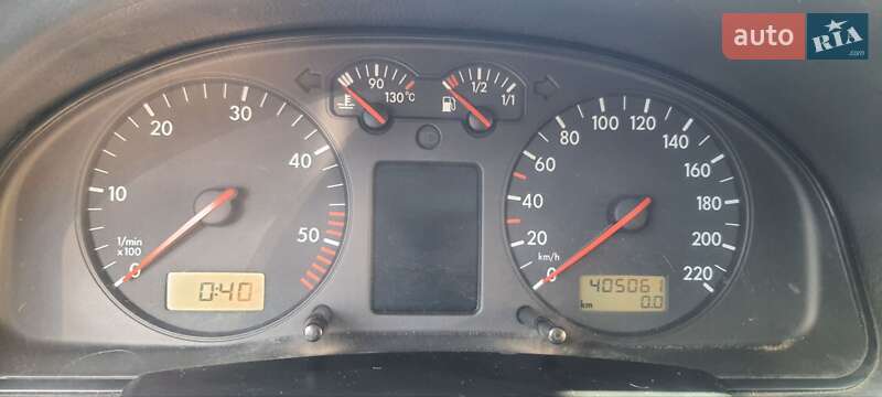 Седан Volkswagen Passat 1998 в Умані