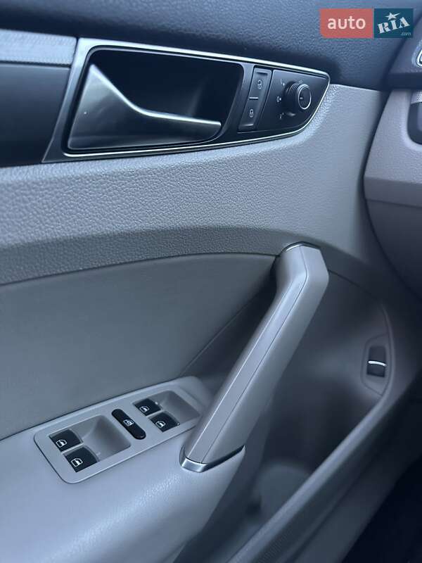 Седан Volkswagen Passat 2016 в Миколаєві